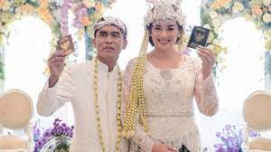 Rahasia-Pernikahan-Gagal-Terungkap-Catherine-Wilson-Pilih-Bercerai-karena-Tak-Dinafkahi-Idham-Masse