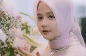 Biaya Masuk Pondok Pesantren Al Falah Ploso dan Kisah Pernikahan Mewah Ning Chasna