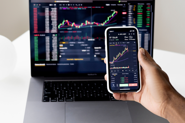 Analisis Investasi Saham: Peluang dan Tantangan di Pasar Modal