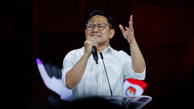 Cawapres nomor urut 1 Muhaimin Iskandar disebut memberi penampilan lebih baik di debat kemarin. (AFP/YASUYOSHI CHIBA)