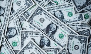 Dolar AS Bergerak Variatif, Tertinggi Hari Ini di Level Rp 15.545