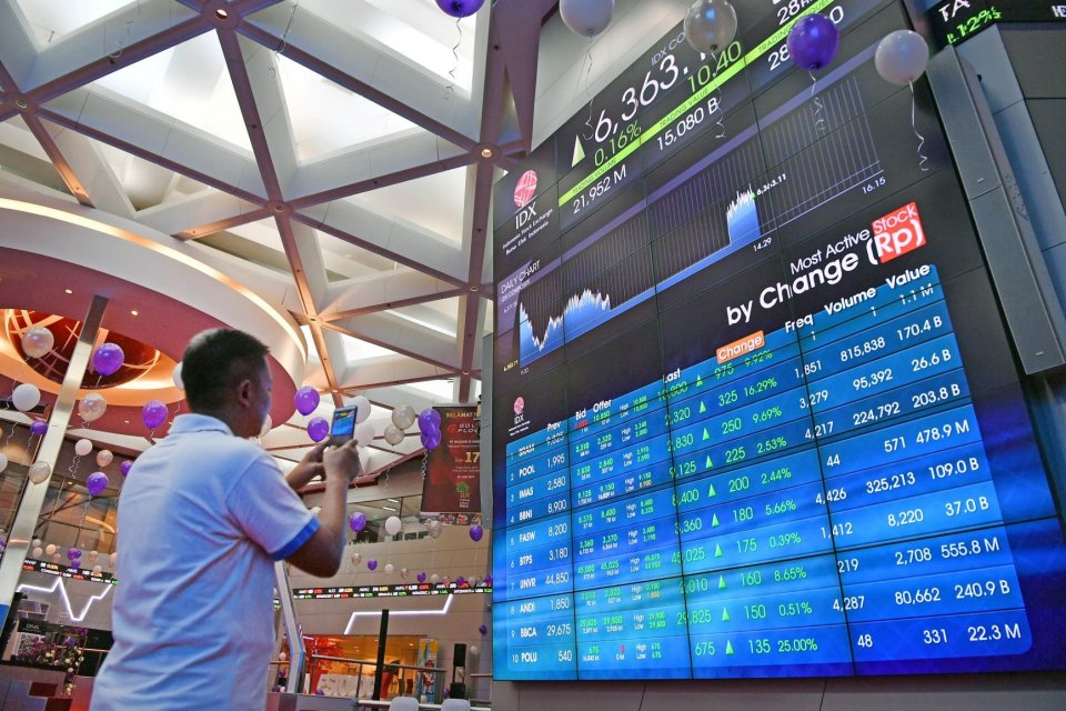 IHSG Melemah di Awal Perdagangan, Indeks LQ45 Turun