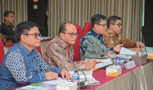 Pj Wali Kota Padangsidimpuan Letnan Dalimunthe saat menyampaikan laporan pencapaian kenerja Pj Wako pada Triwulan Pertama di hadapan Evaluator Kemendagri di Jakarta, Selasa (16/1-24). Foto : BP/Ist