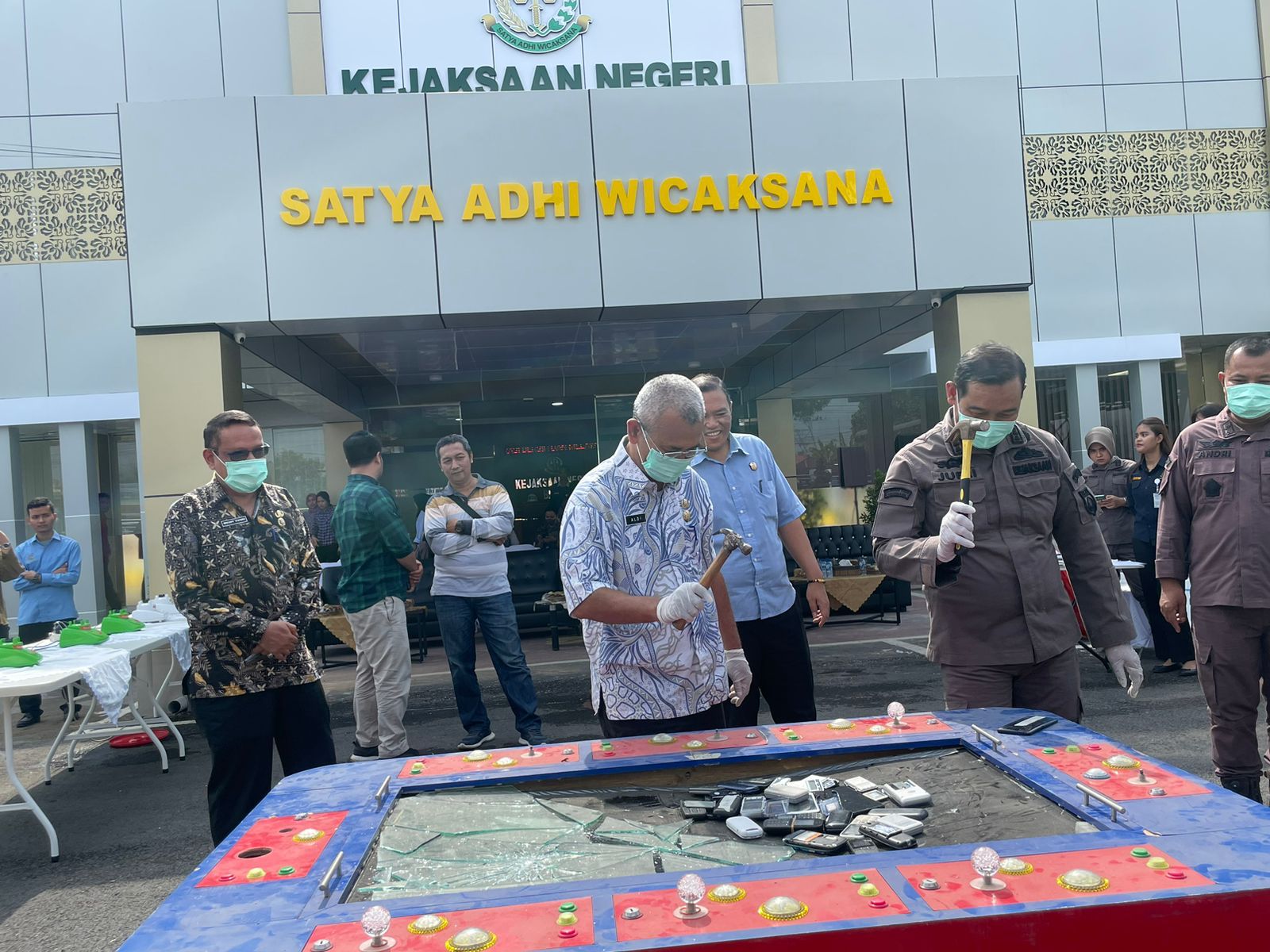 Pemerintah Kota Binjai bersama Kejaksaan Negri Binjai dalam gelar pemusnahan barang bukti tindak pidana umum.