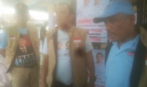 Adi Lubis (paling kanan) bersama Ketua tim Sumut dan Medan pemenangan pasangan no 2 Prabowo Gibran Frans Siahaan dan Viktor Hutasoit. BP/erwan