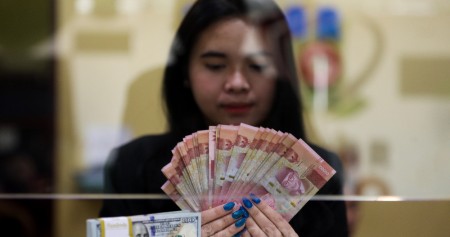 Ketegangan di Timur Tengah Dorong Pelemahan Nilai Tukar Rupiah