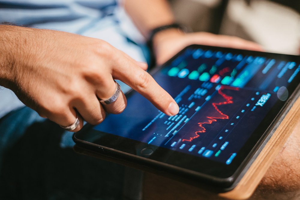 Memahami Dasar-Dasar Investasi Saham untuk Maksimalkan Keuntungan