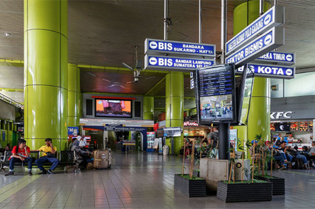 Mesin Jual Otomatis Produk UMKM Hadir di Stasiun KA Gondangdia dan Gambir
