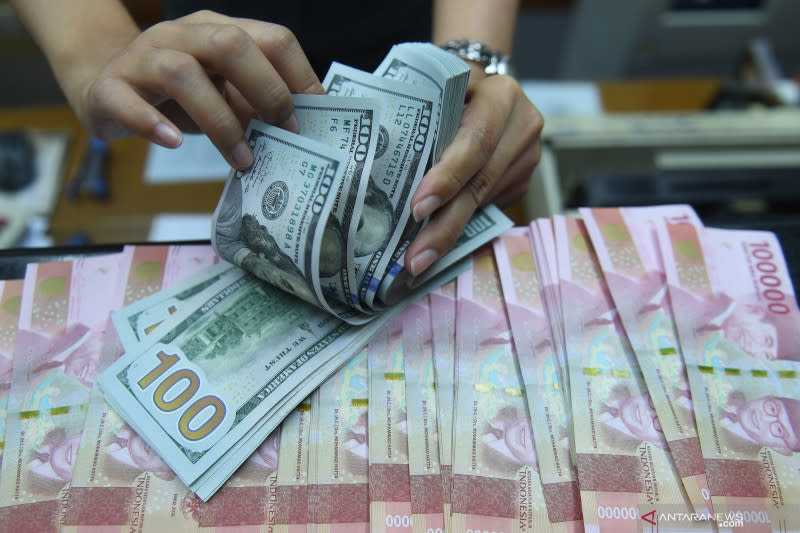 Rupiah Menguat di Akhir Pekan, Pasar Antisipasi Pemangkasan Suku Bunga AS