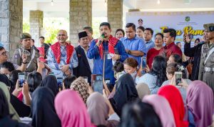 Walikota Medan Bobby Nasution saat temu ramah dengan masyarakat. BP/erwan
