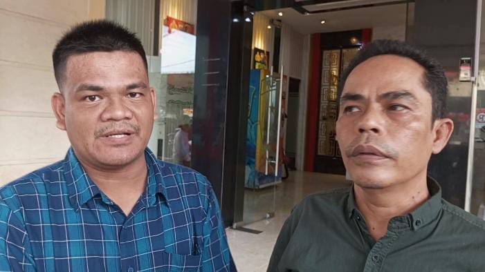 Korban (kanan) didampingi tim hukumnya.(istimewa).