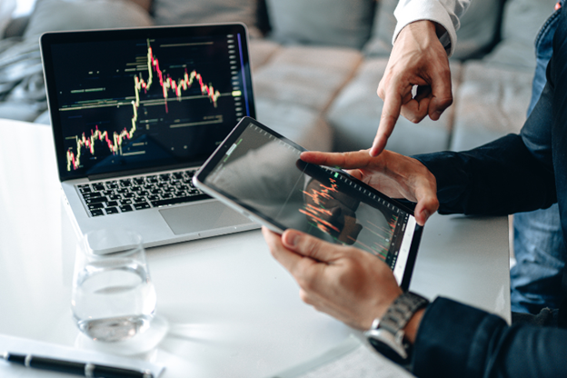 Keterangan: Revolusi Fintech: Bagaimana Investasi Teknologi Mengubah Peta Keuangan