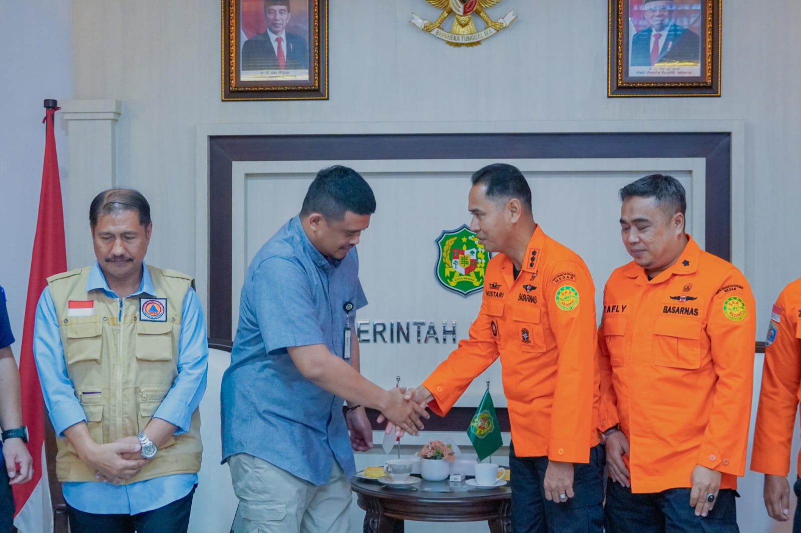 Wali Kota Medan Bobby Nasution saat menerima tim Basarnas Kota Medan. BP/erwan