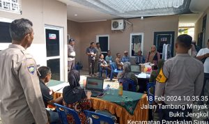 Polres Langkat Amankan Rapat Pleno di 20 Kantor PPK Wilkum Polres Langkat Tahun 2024. Foto : BP/Ist.
