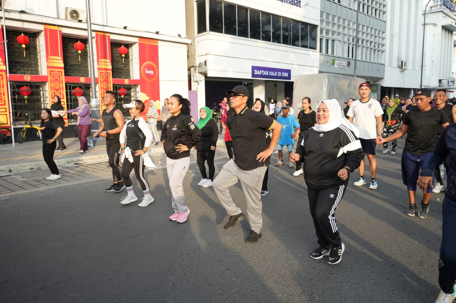 Saat acara Care Free Day (CFD) di Lap. Merdeka Medan. BP/erwan
