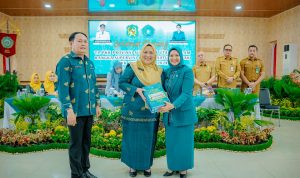 TP PKK Kota Medan saat menerima kunjungan TP PKK Sumut. BP/erwan