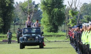 Kapolda Sumut memimpin apel gelar pasukan.(Istimewa)
