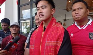 Ketum PSI, Kaesang Pangarep saat diwawancarai di Kota Pematangsiantar. (Dok. Istimewa)