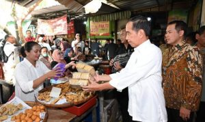 Presiden Jokowi Tinjau Ketersediaan dan Harga Bahan Pokok
