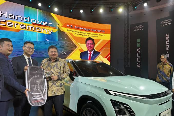 Menteri Airlangga: Produsen Mobil Listrik Dunia Berinvestasi di Indonesia