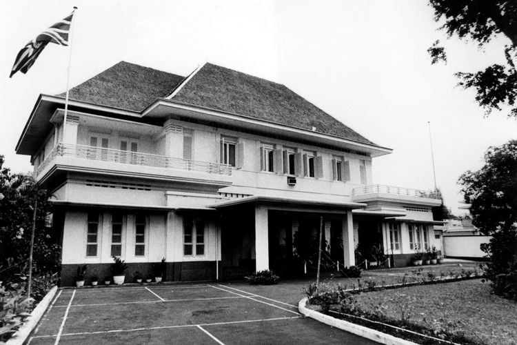 Sumber: kompas.com, detik.com