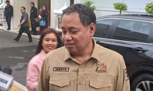 Anggota Badan Pengawas Pemilu (Bawaslu) RI Herwyn Malonda saat ditemui di kantor KPU, Jakarta Pusat, Senin (11/3/2024). (KOMPAS.com/ADHYASTA DIRGANTARA)