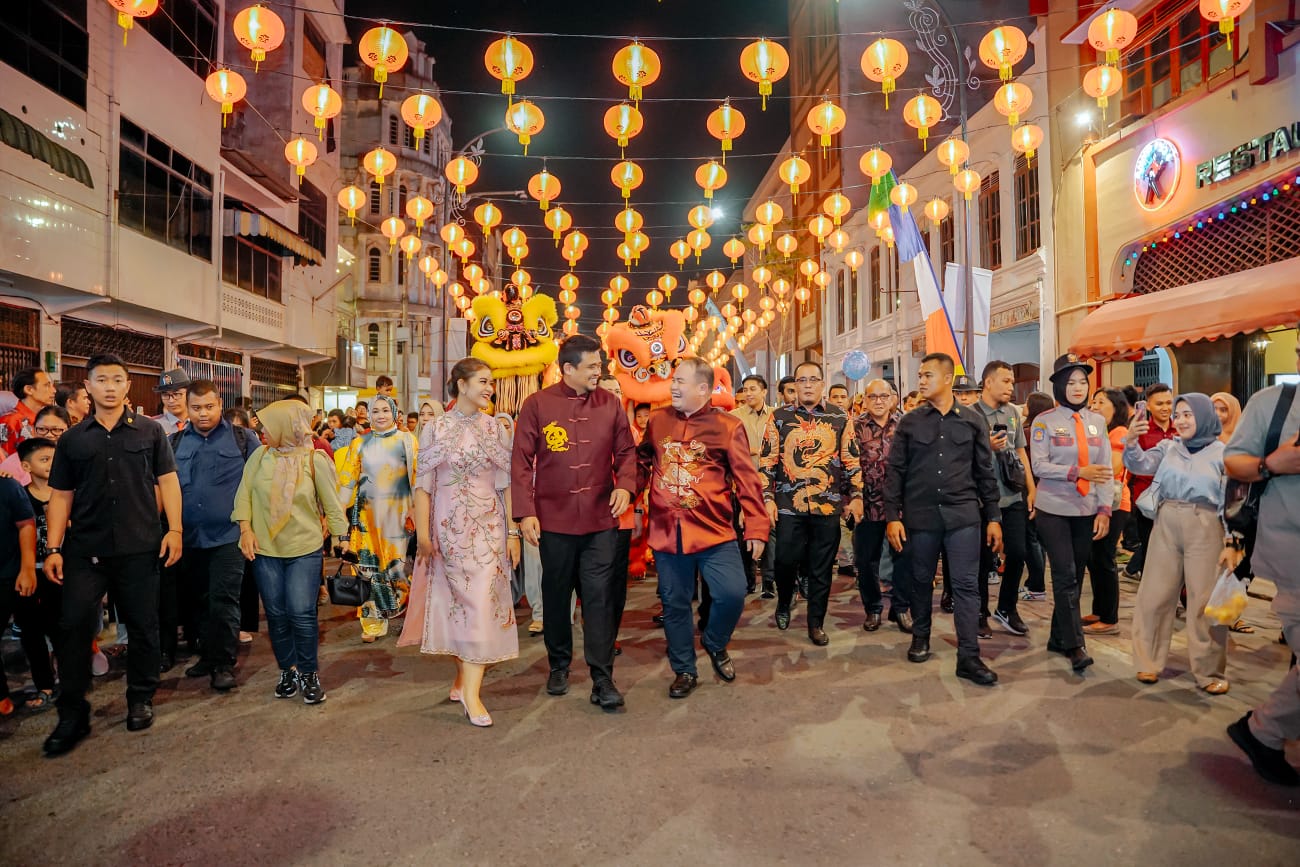 Wali Kota Medan Bobby Nasution menghadiri Harmoni Imlek 2024 di Kota Lama, Jalan Ahmad Yani Medan. BP/erwan
