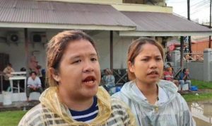 Warga ketika diwawancarai sejumlah awak media.(Istimewa)