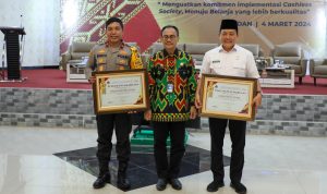 Wakapolda Sumut Brigjen Pol Rony menerima penghargaan IKPA dari Kementerian Keuangan.(Istimewa)