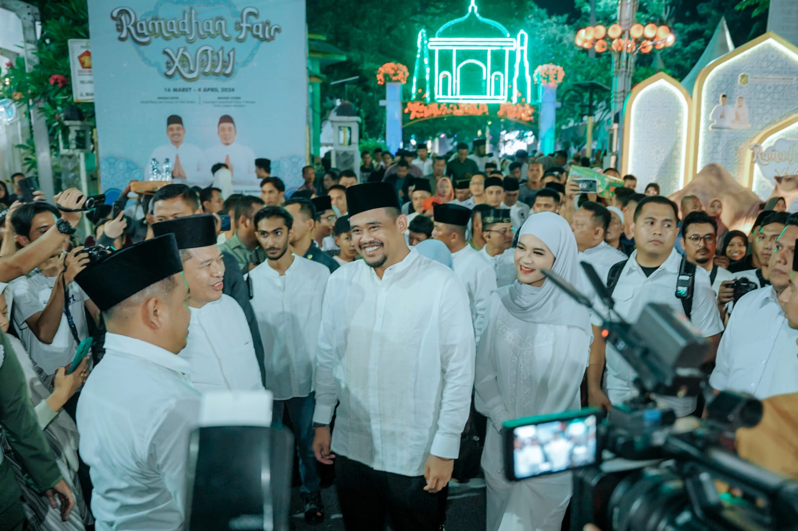Wali Kota Medan Bobby Nasution saat membuka Ramadhan Fair ke XVIII di Taman Sri Deli Medan. BP/erwan