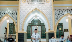 Sekda Medan Wiriya Alrahman menyanpaikan arahannya saat Safari Ramadhan di masjid Al Muhajirin Jalan Seto Medan. BP/erwan