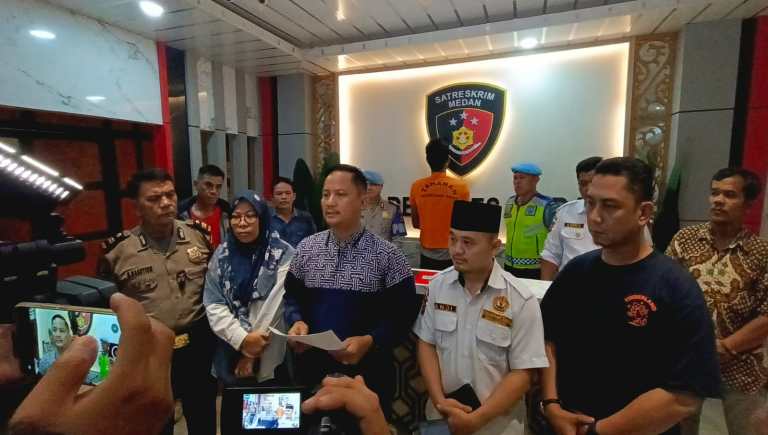 Kasatreskrim Polrestabes Medan memberikan keterangan kepada awak media.(Istimewa).