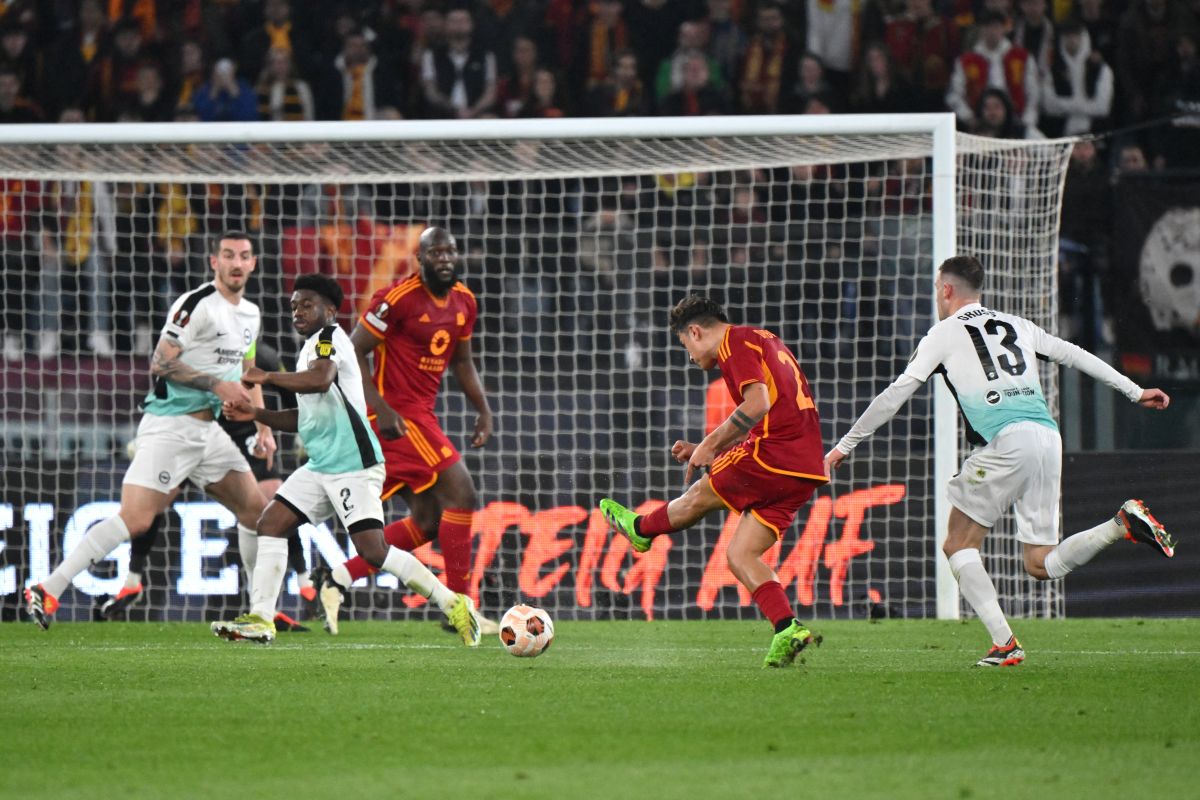 Pelatih Brighton Mengakui Faktor Pengalaman dalam Kekalahan dari AS Roma di Liga Europa