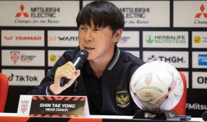 Pelatih Timnas Indonesia Dituduh Malas Mengikuti Liga 1