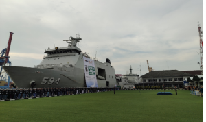 Peserta Program Pesantren Kilat Berkesan dengan Pengalaman di Kapal Perang TNI AL