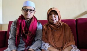 Pengalaman Unik Pengobatan ala Mak Erot Menggugah Minat Publik