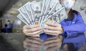 Rupiah Menguat Jelang Akhir Pekan Dipicu Pernyataan Dovish dari Ketua The Fed