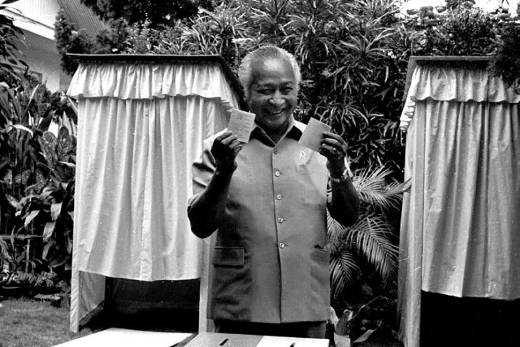Sumber: detik.com, kompas.com