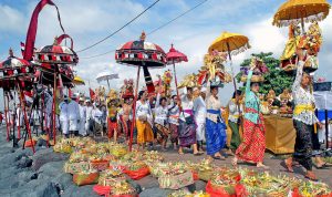 Sumber: kompas.com, detik.com
