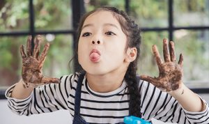 Anak Perempuan Rentan Lebih Tinggi Terkena Gangguan Disfomik Tubuh