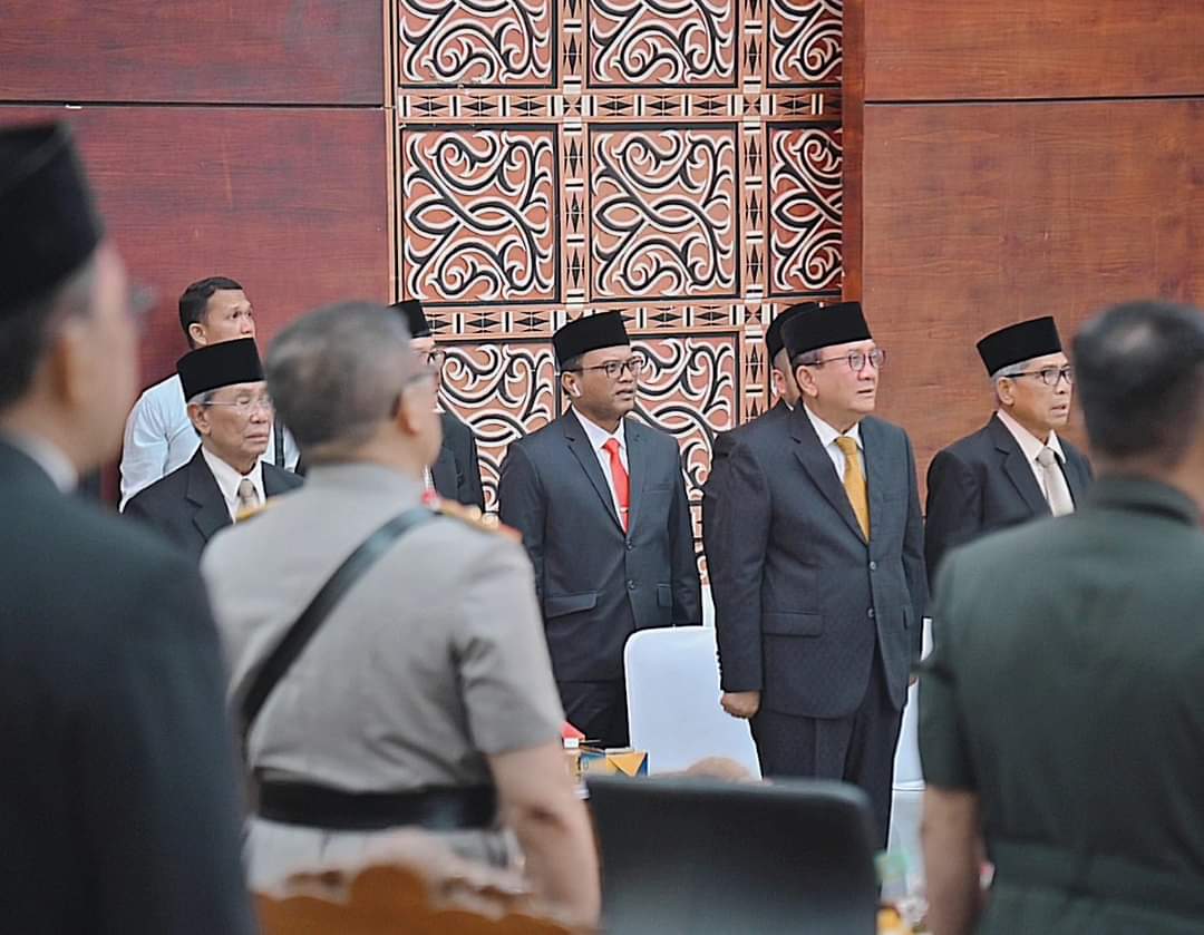 Pj Wali Kota Padangsidimpuan Letnan Dalimunthe saat menghadiri Sidang Paripurna peringatan HUT Pemprovsu ke-76 tahun 2024 di Gedung DPRD Sumut, Rabu (17/4-24). Foto : BP/Ist