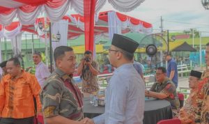 Plt Sekdako Padangsidimpuan, Roni Gunawan Rambe disambut langsung dengan hangat oleh Dandim 0212/Tapsel, Letkol Inf Amrizal Nasution dalam rangka Halal Bi Halal Kodim 0212/Tapsel, Sabtu (20/4-24). Foto : BP/Ist