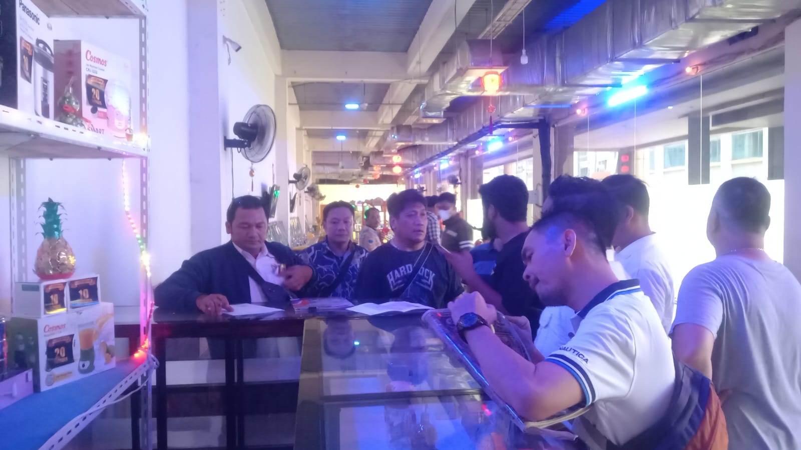 Tim gabungan ketika melakukan sidak.(Istimewa)