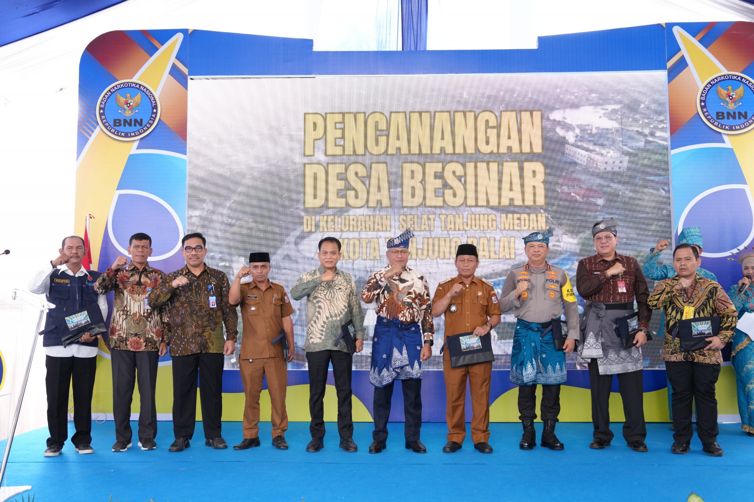 Kapolda Sumut dan steakholder terkait berfoto bersama usai kegiatan ini.(Istimewa)