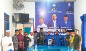 Rasyid Assaf Dongoran MSi saat daftar ke PAN sebagai Balon Bupati Tapsel pada Pilkada 2024, Jum'at (26/4-24). Foto : BP/Ist