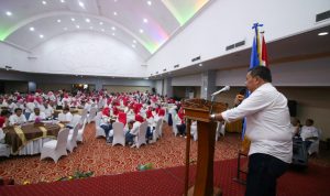 Reuni Akbar SMP Negeri 10 dan 12 sukses di Hotel Madani Medan. BP/erwan