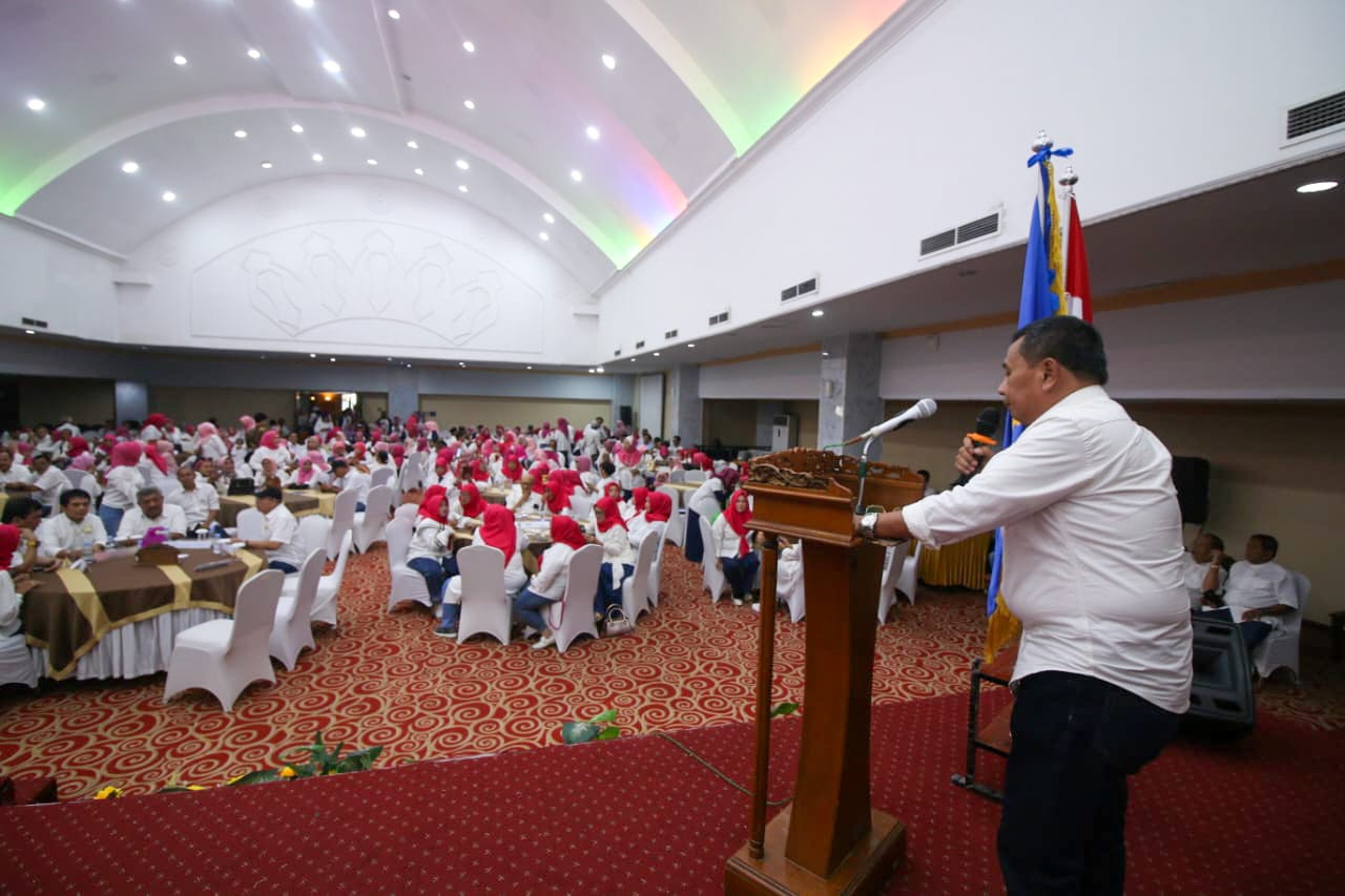 Reuni Akbar SMP Negeri 10 dan 12 sukses di Hotel Madani Medan. BP/erwan
