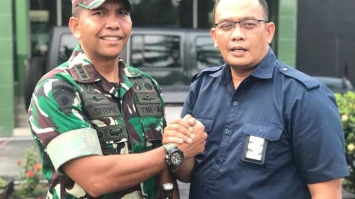 Triyanto Sitepu SH bersama dengan Danrem 022 Pantai Timur.(Istimewa)