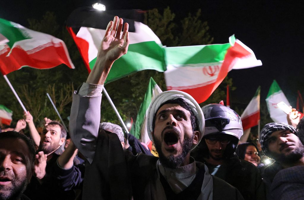 Israel Diperkirakan Fokus Serang Proksi Iran di Luar Negeri Pasca Serangan Rudal
