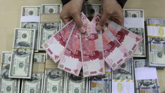 Nilai Tukar Rupiah Menguat Terhadap Dolar AS pada Transaksi Pagi di Jakarta